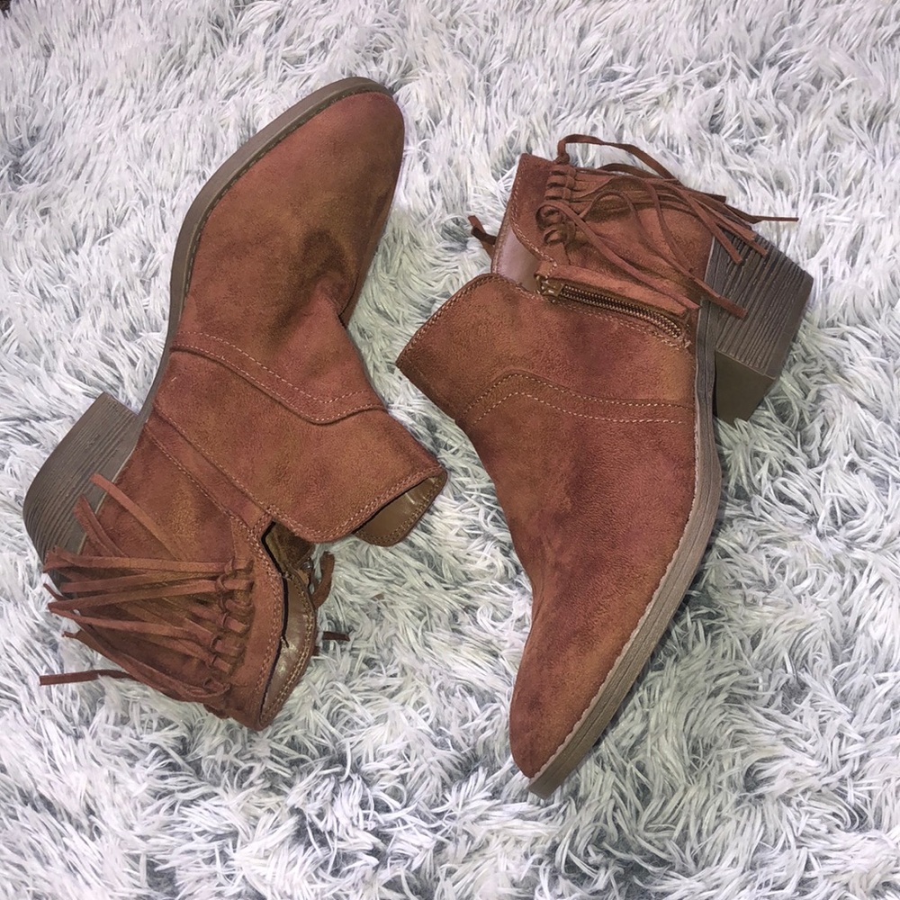 Suede fringed booties